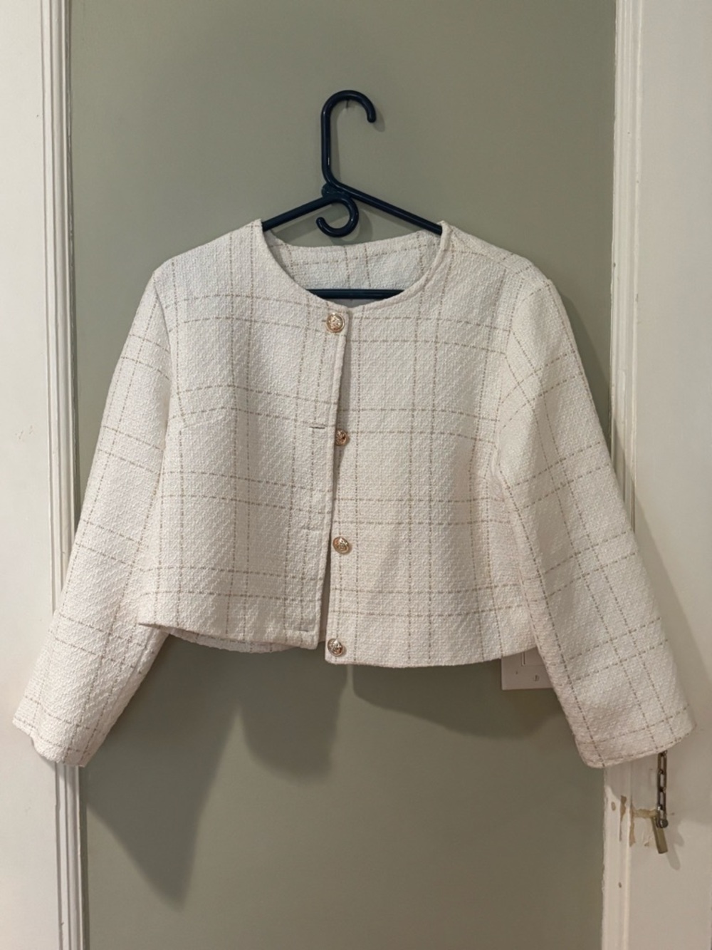Cropped White Tweed Jacket with Subtle Check